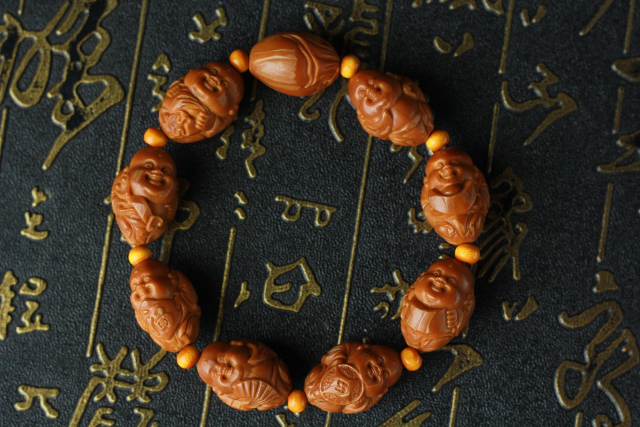 伟德国际女教师上课跳脱衣舞 盘点脱衣秀