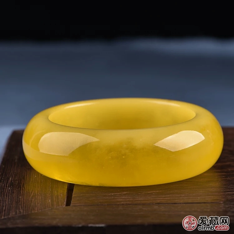 波罗的海二代蜜蜡手镯琥珀鸡油黄