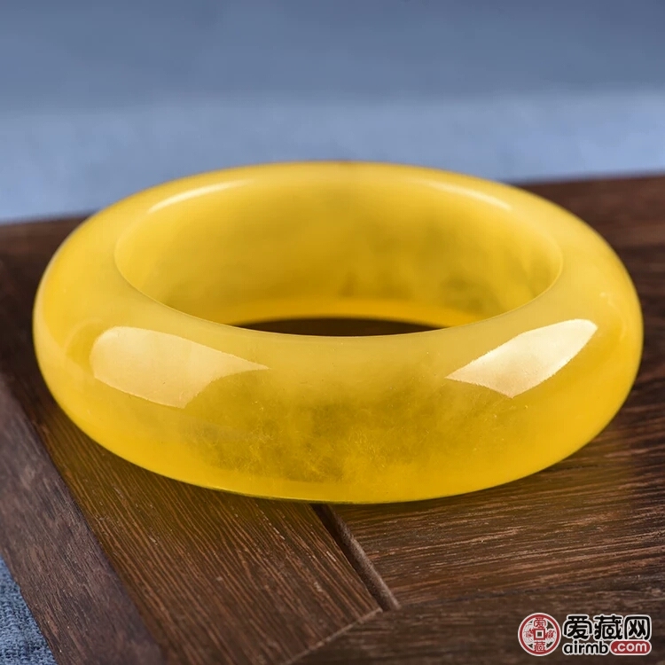 波罗的海二代蜜蜡手镯琥珀鸡油黄
