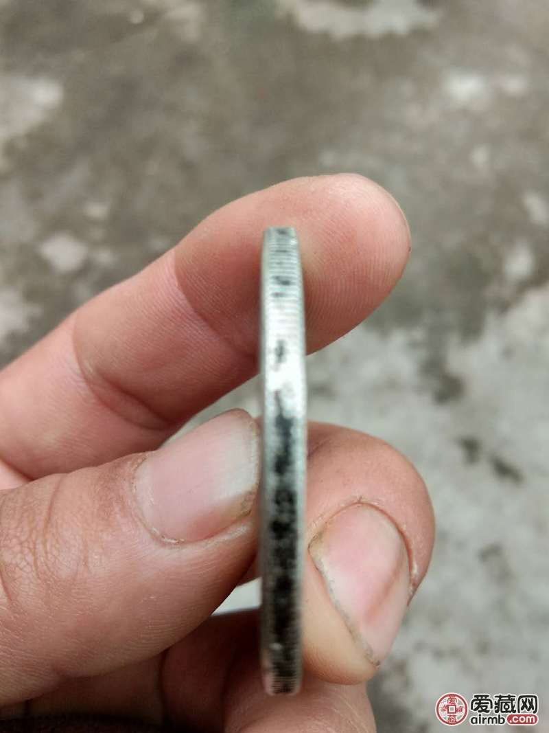 自己收藏的，请帮我鉴定真假