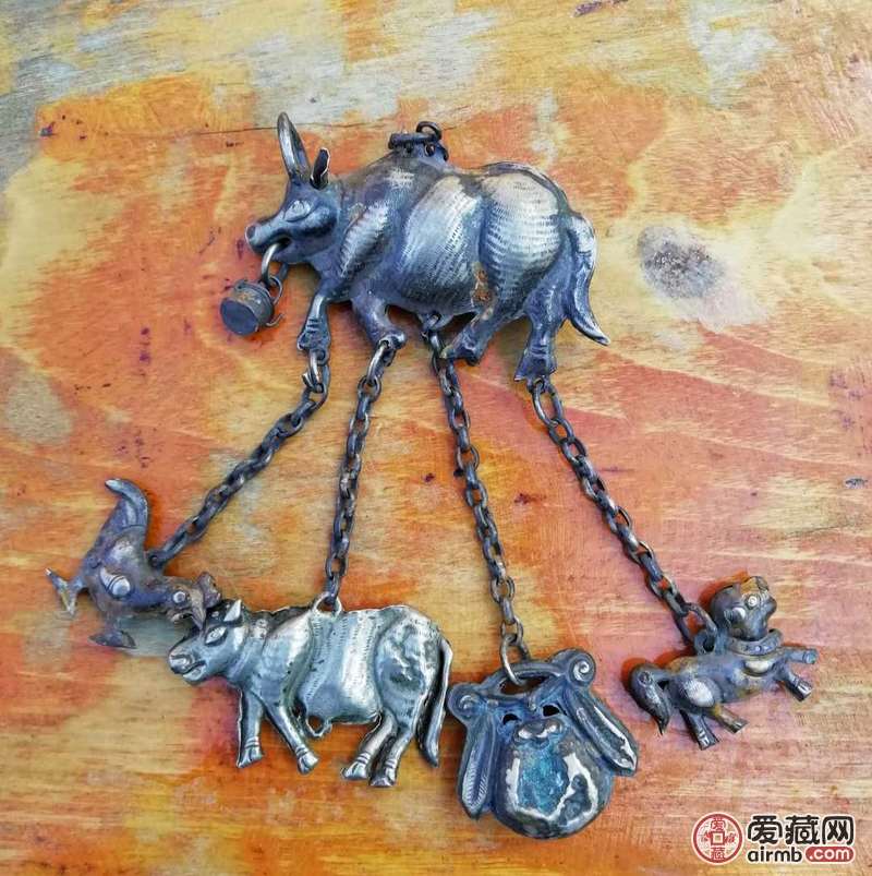【清代老银器】压襟~服饰上的小