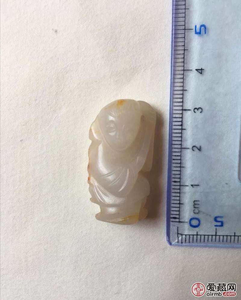 看下他的材料，年代，价值