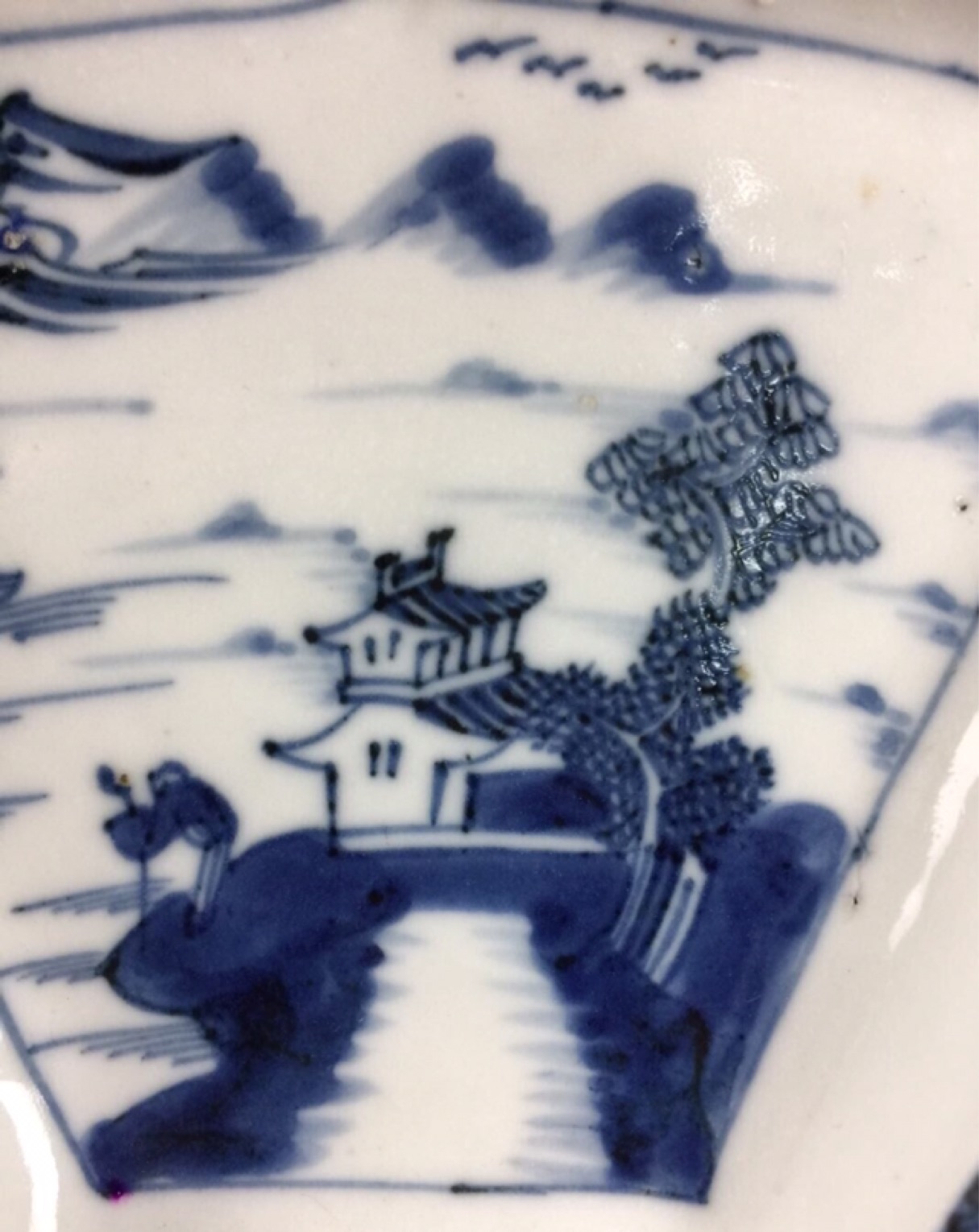 qing乾隆青花亭院山水人物"