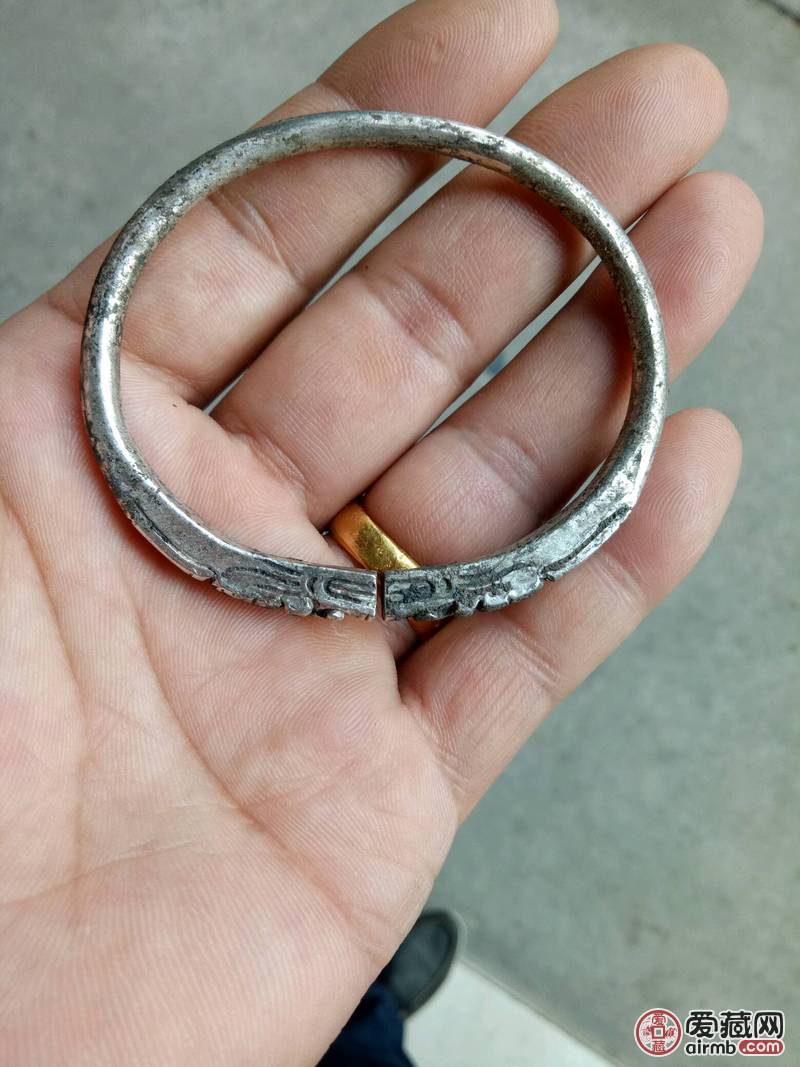 老银龙头手镯.