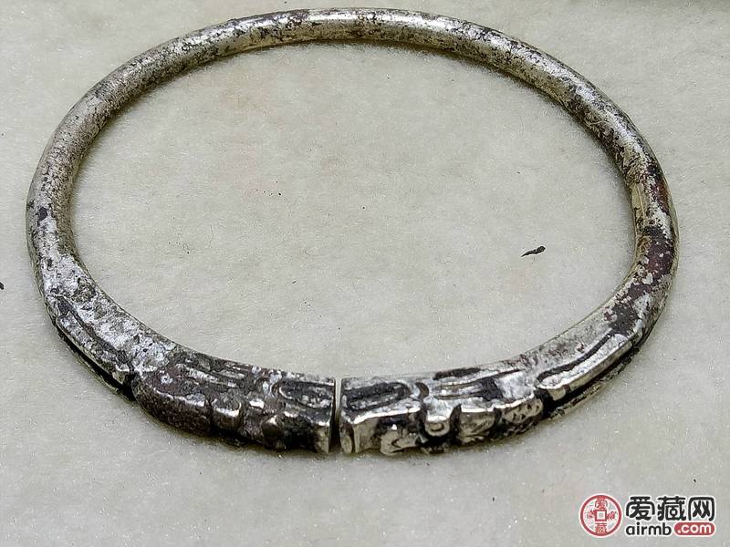 老银龙头手镯.