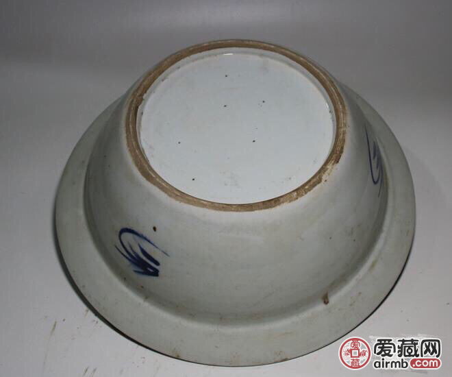 战国彩绘陶坊,高32厘米,已由