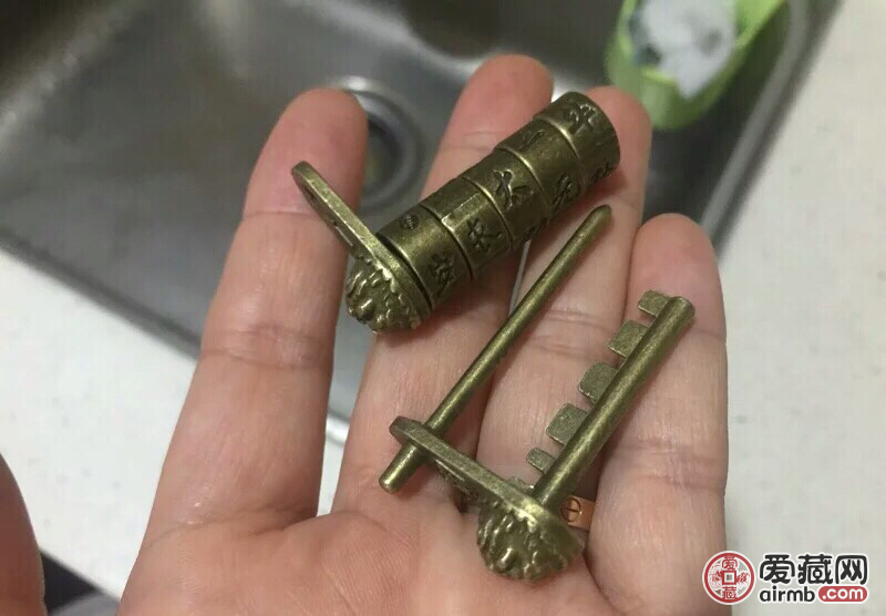纯铜挂箱锁中式古铜锁密码锁挂锁