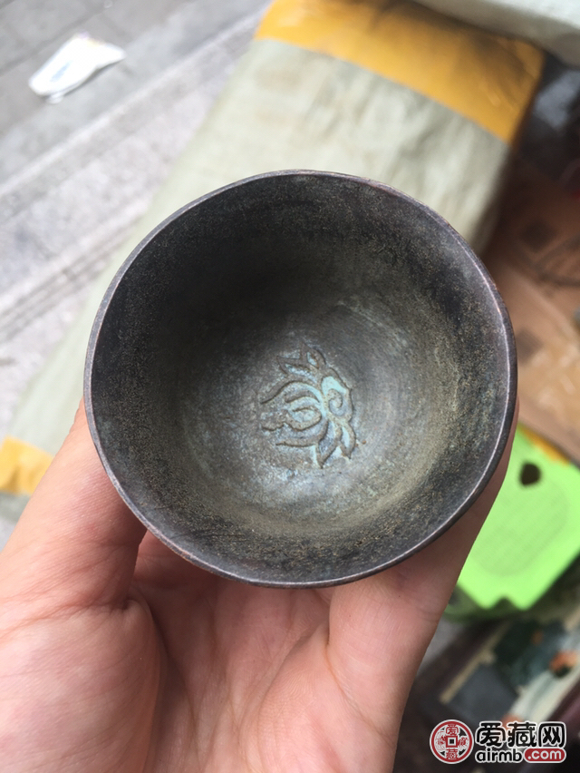 纯铜摆件小碗一枚低价起拍，古朴