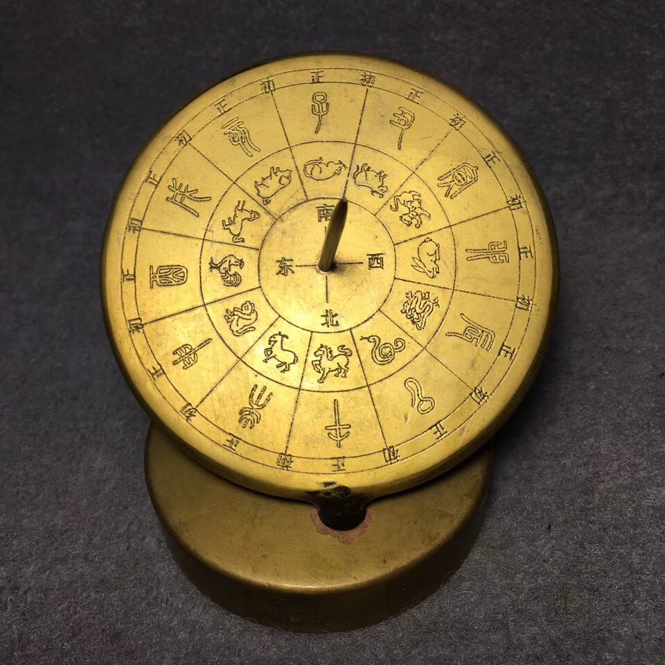 分享到: 纯铜开光日晷仪日晷罗盘太阳高度测量指南古代天文计时器