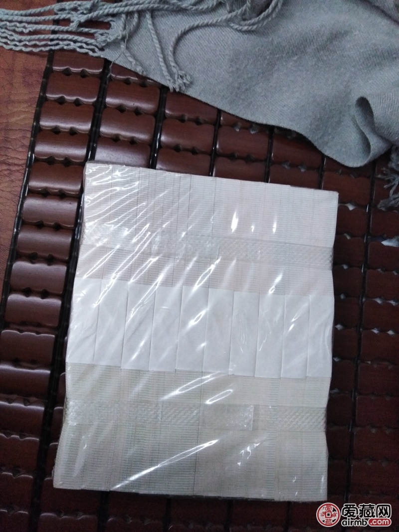 早期老2冠一捆.银行原捆.,膜