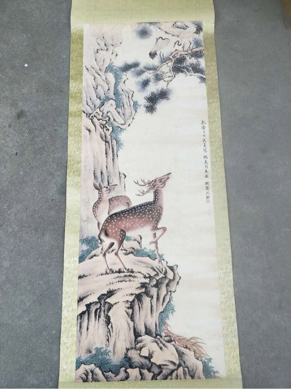 新品上拍沈铨款作品鹤鹿同春画工精湛栩栩如生