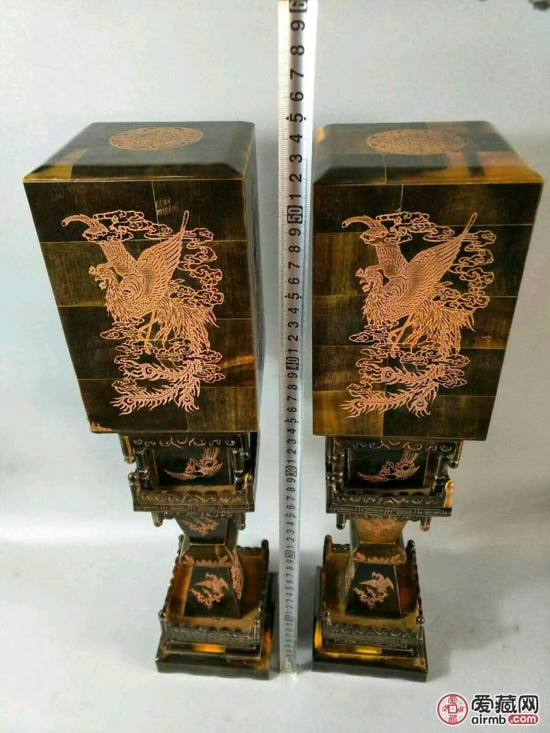 犀牛角宫灯一对，纯手工雕刻，雕