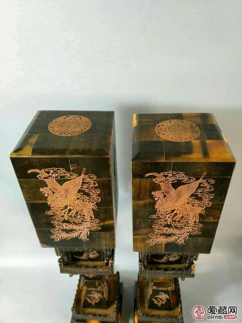 犀牛角宫灯一对，纯手工雕刻，雕