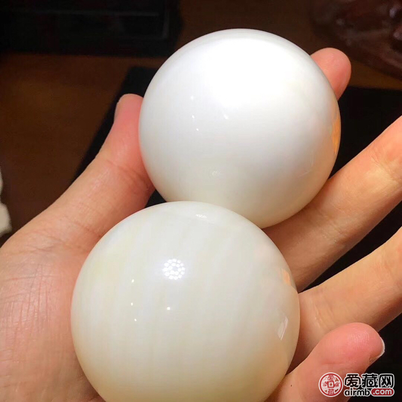 天然黄岩岛玉化砗磲保健球 规格