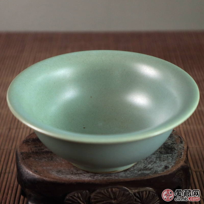天青釉小碗高4.5cm口径10.5cm