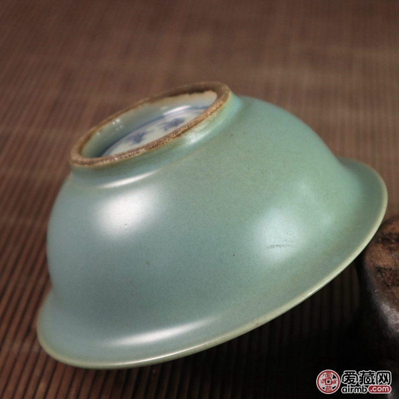 天青釉小碗高4.5cm口径10.5cm