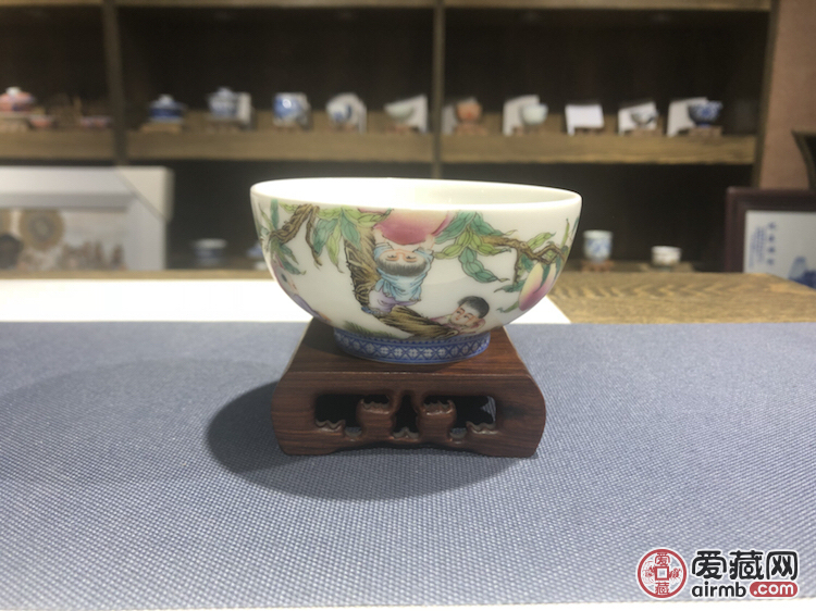 逍遥游珍藏赏玩:五子九桃 br