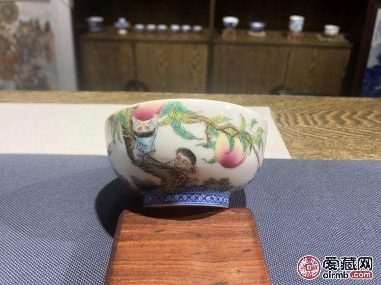 逍遥游珍藏赏玩:五子九桃 br