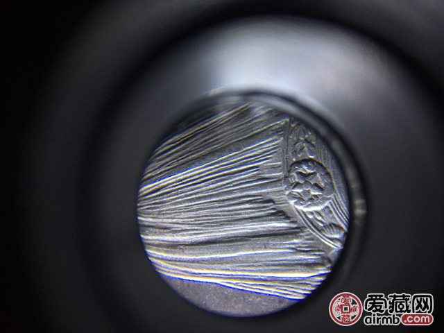 老师帮忙鉴定一下真伪。