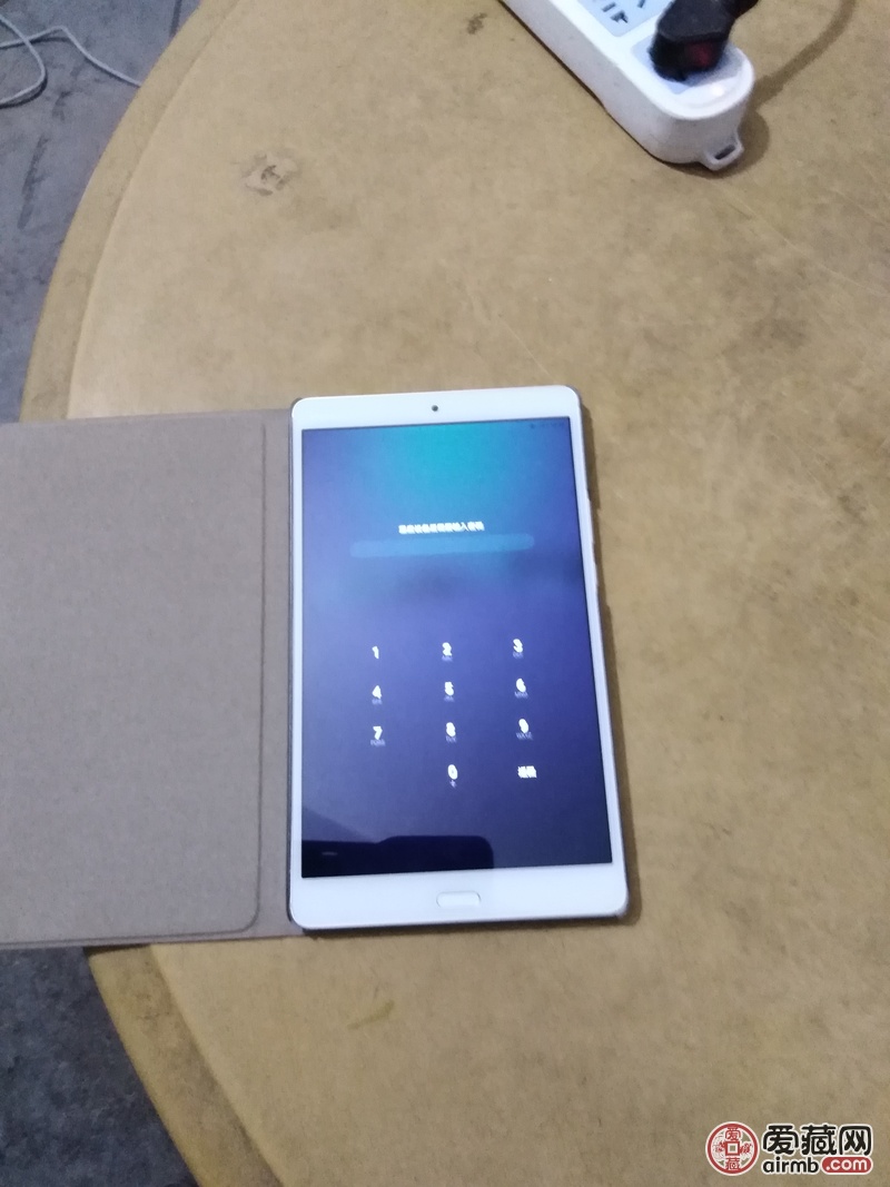 华为平板电脑残M2一台。WIF