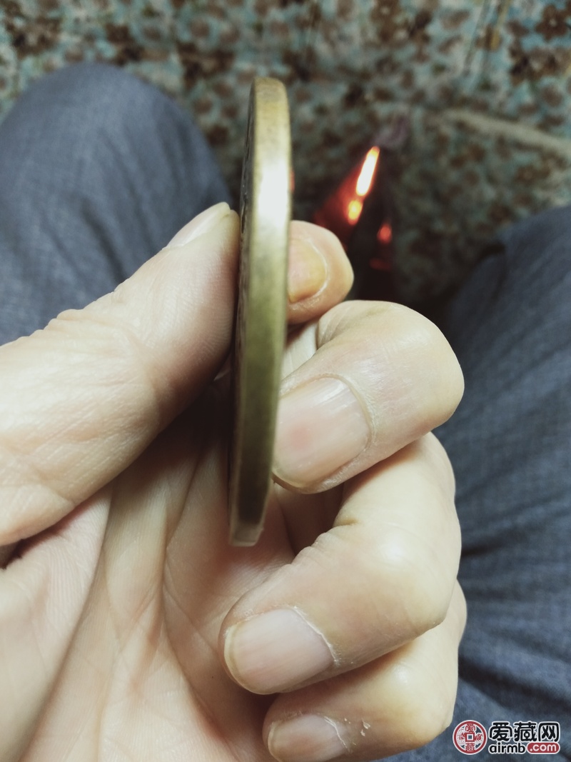 请老师看看这个究竟是什么年代的