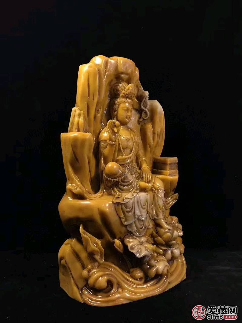 寿山石坐山观音菩萨一尊，开脸慈
