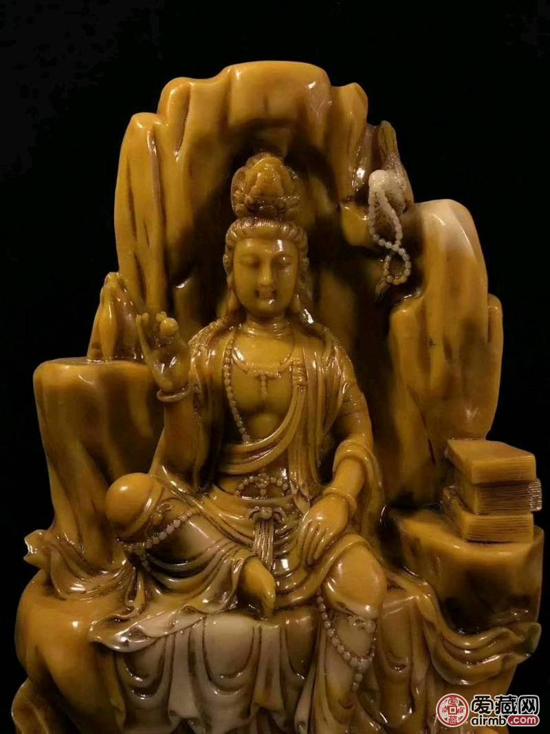 寿山石坐山观音菩萨一尊，开脸慈