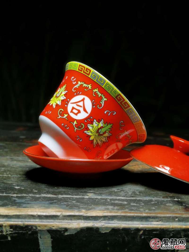 盖碗茶杯（完好）\n\n描述\