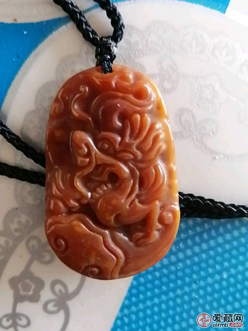 龙牌<br />黄龙玉吊坠