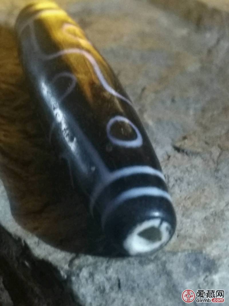 藏传流离九眼老天珠，磨损自然，