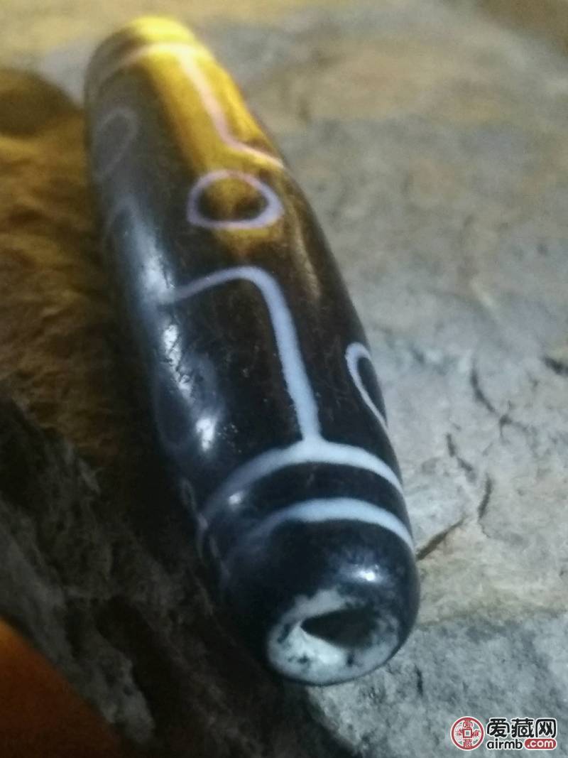 藏传流离九眼老天珠，磨损自然，