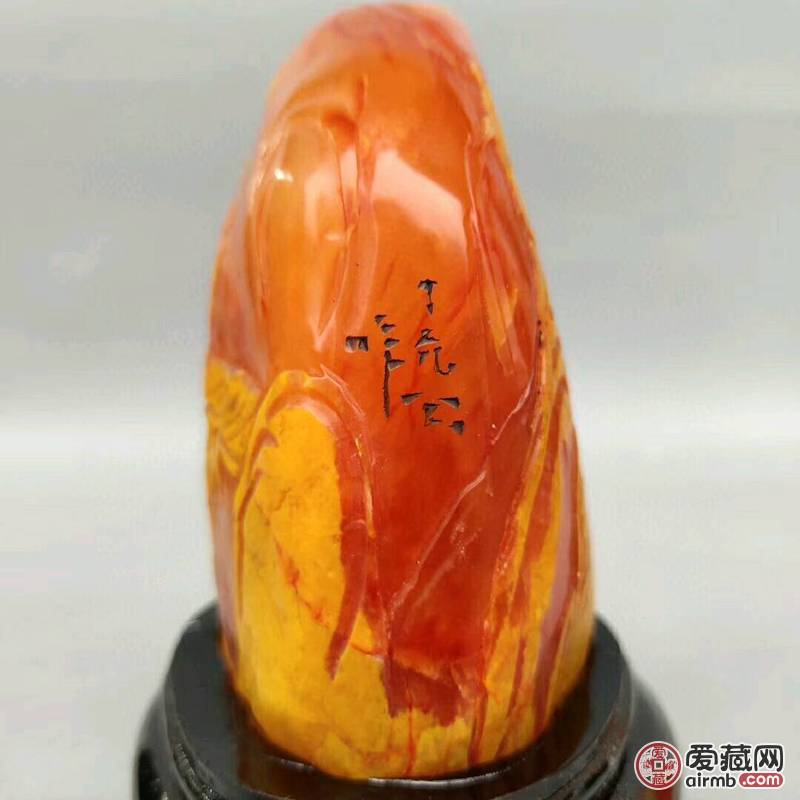 旧藏红田黄石透料《秋林三老》印