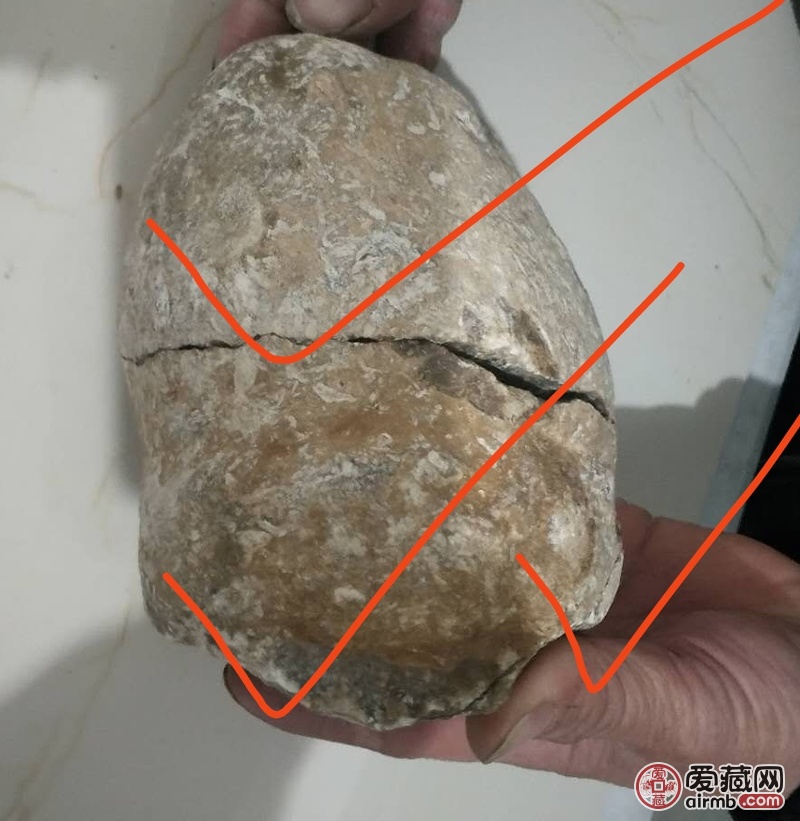 恐龙蛋化石，出于贵州省贞丰县，