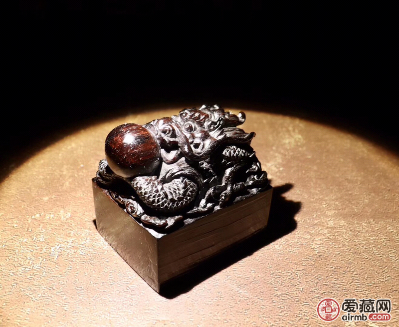 <br />精品亚洲鱼籽纹?龙