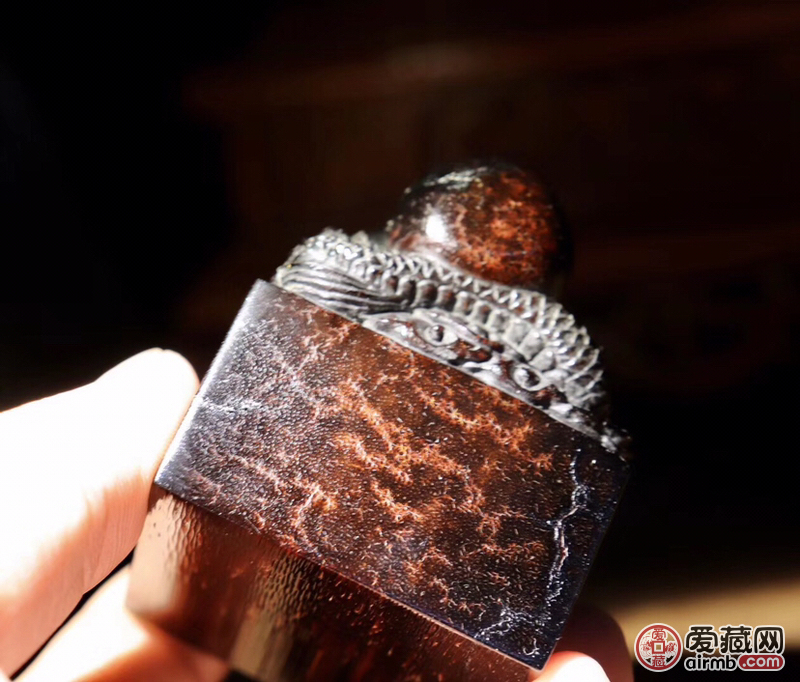 <br />精品亚洲鱼籽纹?龙