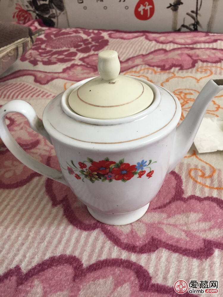 茶壶三个，也单出，