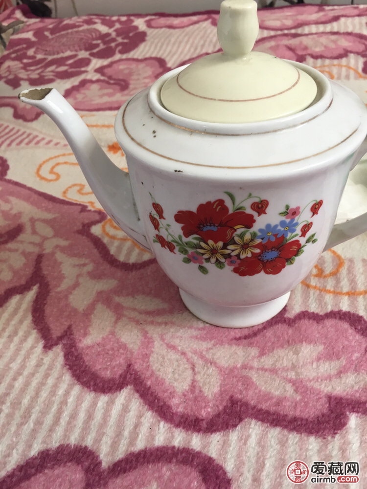 茶壶三个，也单出，