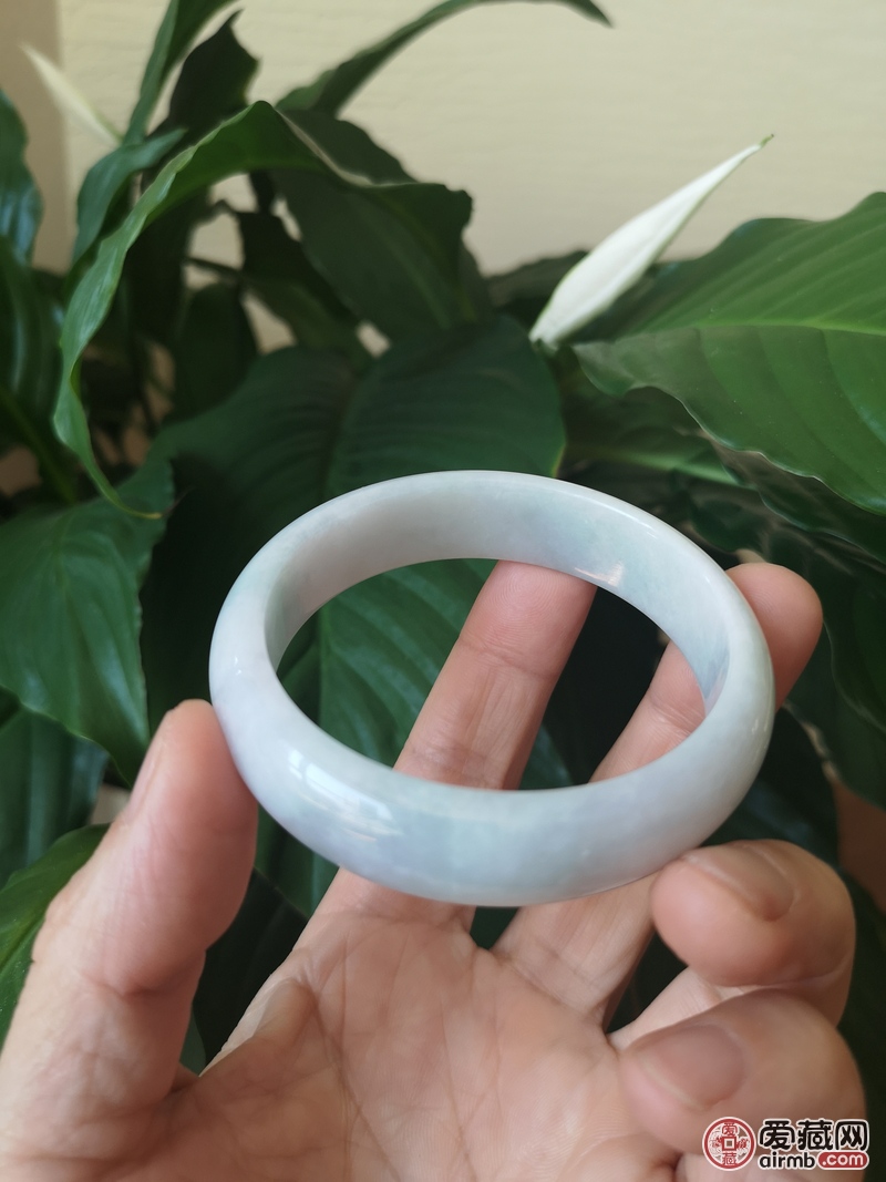 天然A货缅甸翡翠手镯，正圈口5