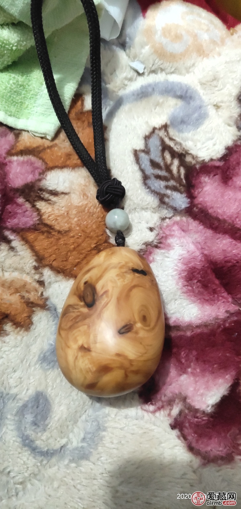 崖柏手把件，适合把玩