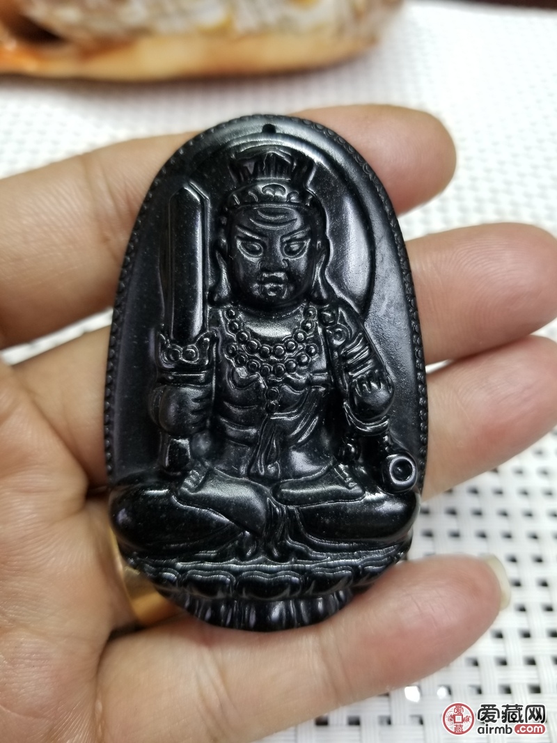 【拍品名称】A货天然翡翠，墨翠