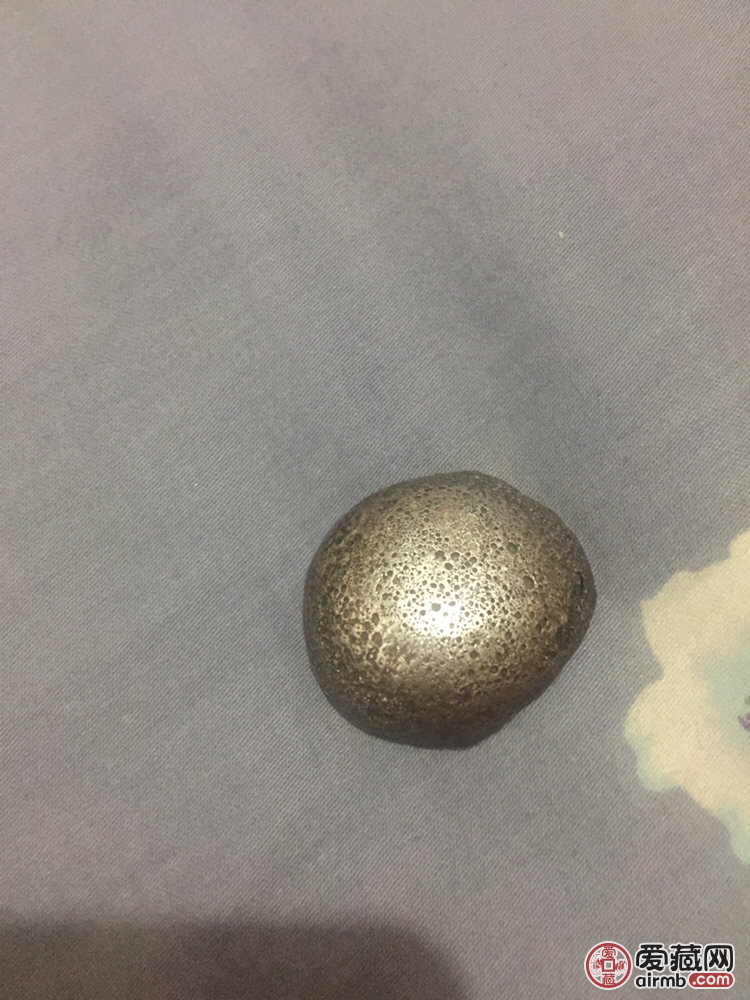   一两银锭，保真保老，喜欢请