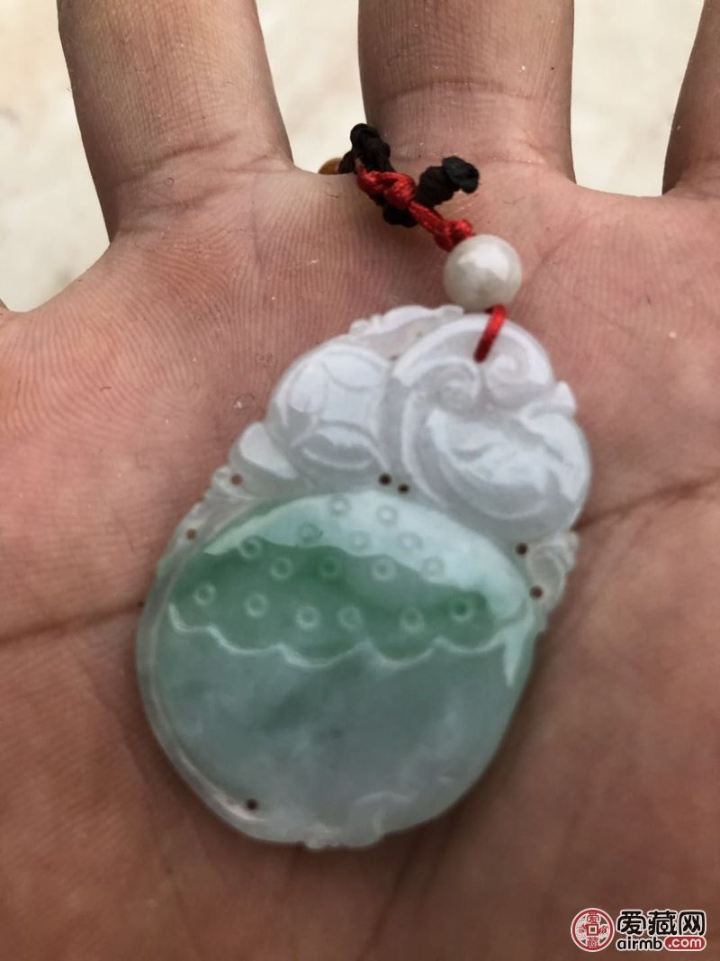 请帮忙看看，并估价，谢谢！拍照