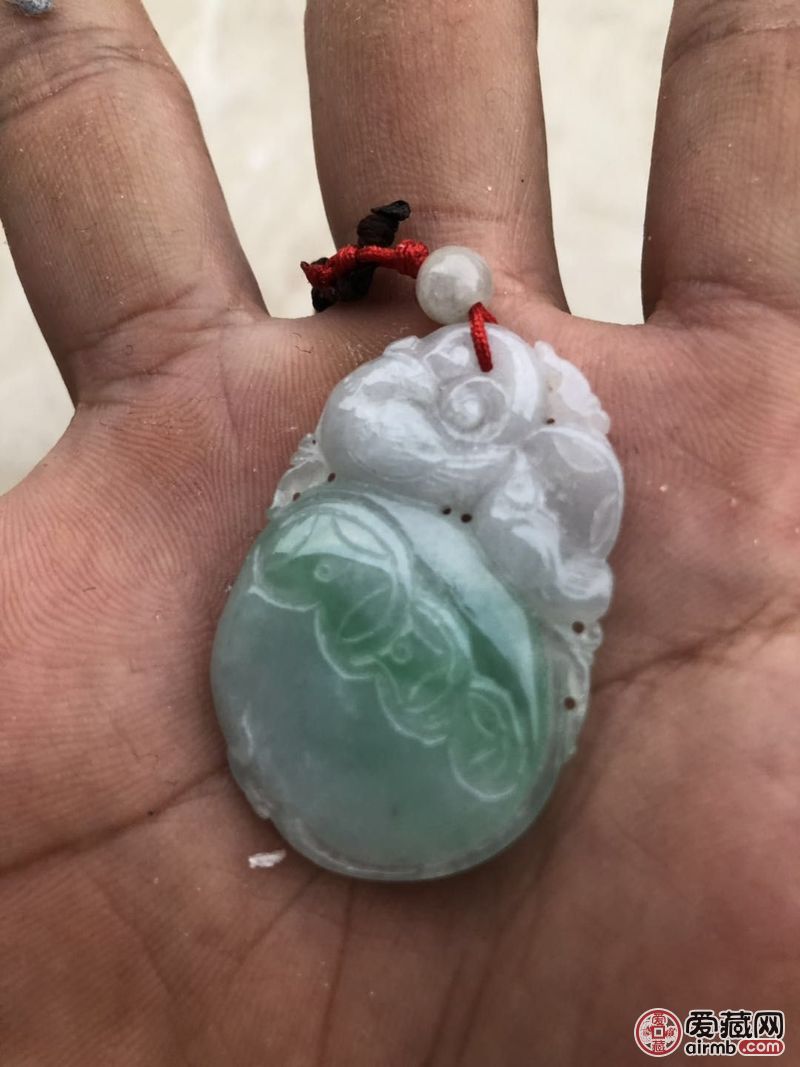 请帮忙看看，并估价，谢谢！拍照