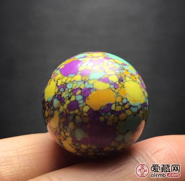 三彩绿松石大圆珠—~黄金尺寸~