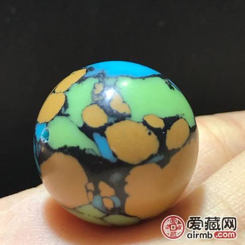 三彩绿松石大圆——珠尺寸览图，