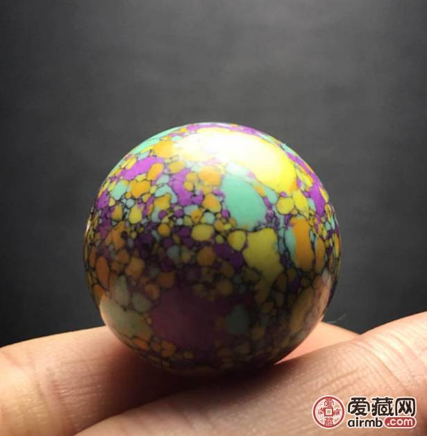 三彩绿松石大圆珠—~黄金尺寸~