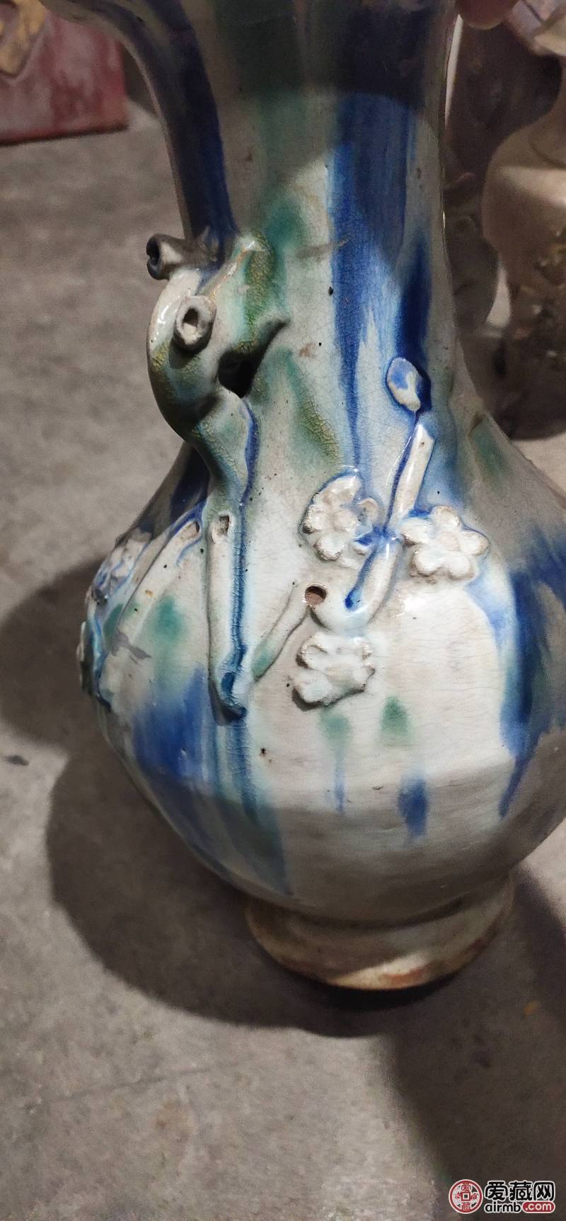 民国花瓶品如图