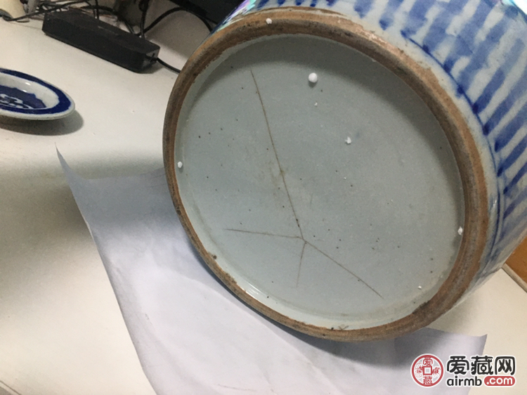 清代，缠枝莲寿字四系壶。包老包