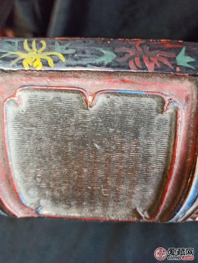 大清乾隆年制捧盒，品相完美，包