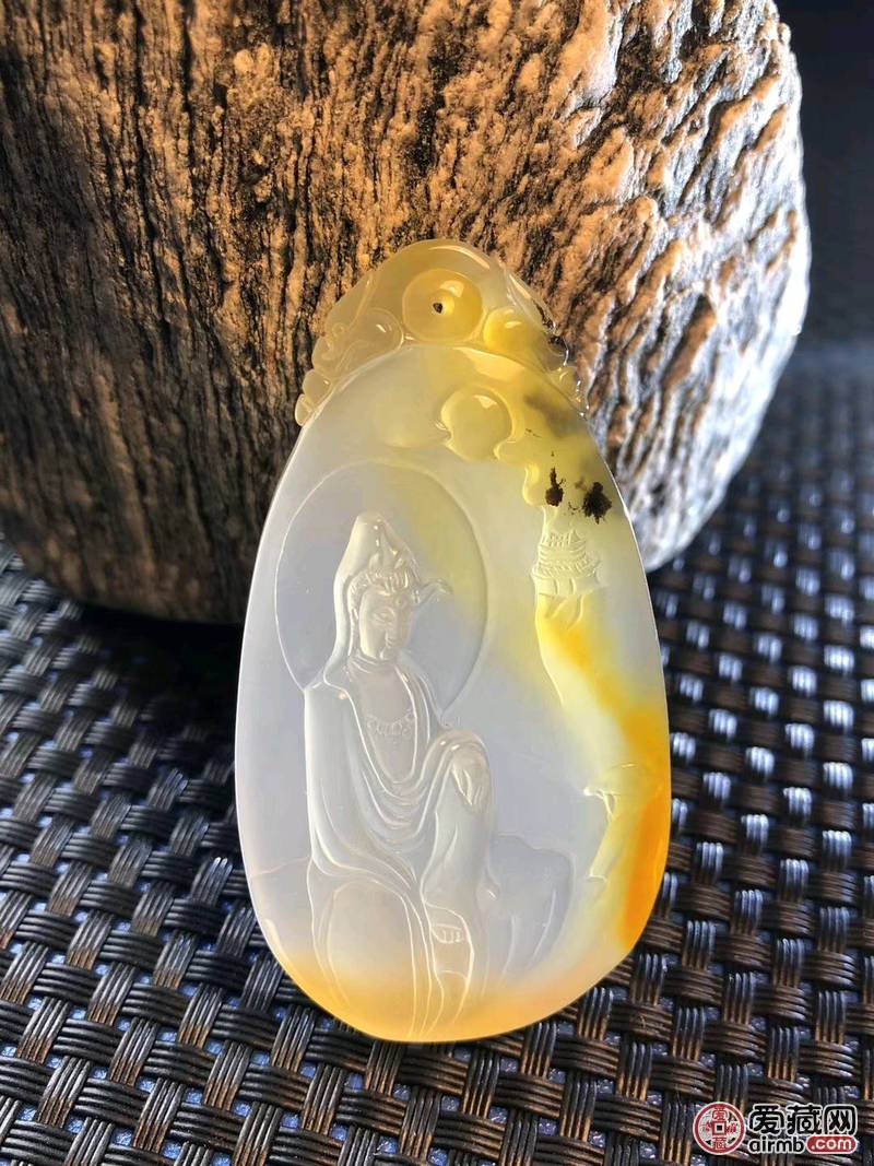 精品黄龙玉观音挂件，玉质细腻，